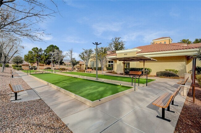Building Photo - 8900 Kingsmill Dr
