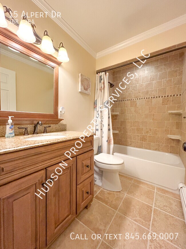 Building Photo - 15 Alpert Dr