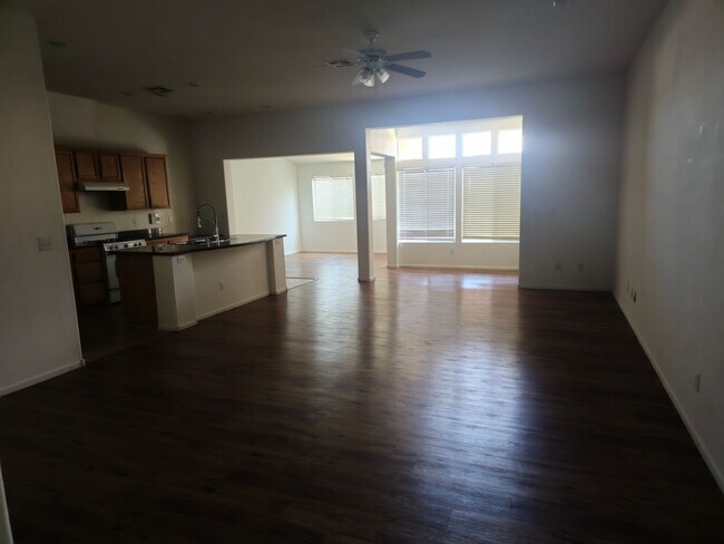 Building Photo - 3 Bedroom Home for rent.