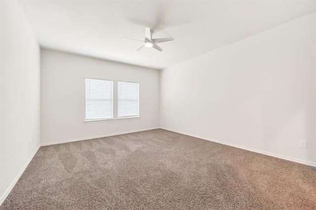 Building Photo - 908 Hay Loft Ln