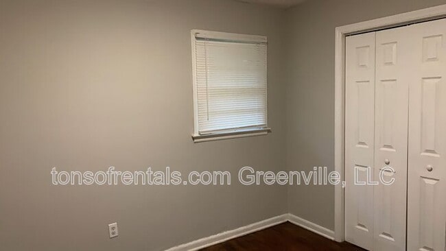 Building Photo - 366 Ammons Rd