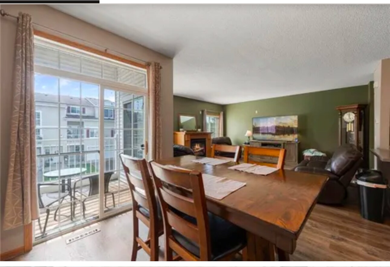 Building Photo - 7382 Timber Crest Dr S