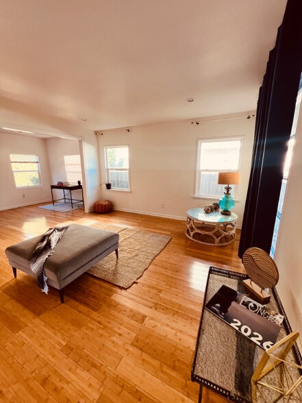 Building Photo - 767 Bennett Ave