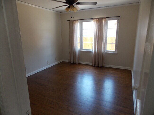 Building Photo - 6201 Commodore Sloat Dr