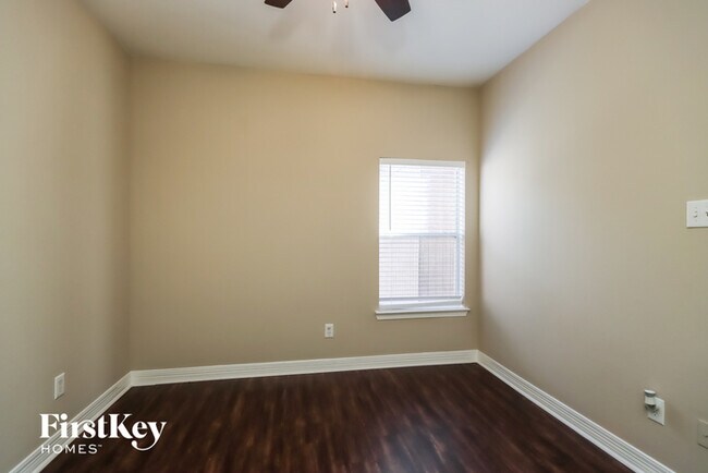 Building Photo - 21630 Hansom Dr