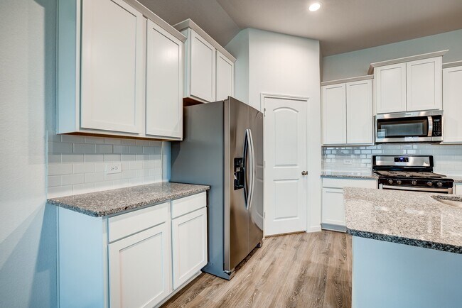 Building Photo - 1225 Antelope Passing Dr