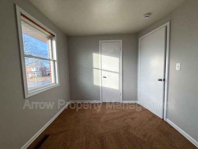 Building Photo - 5501 Benton St