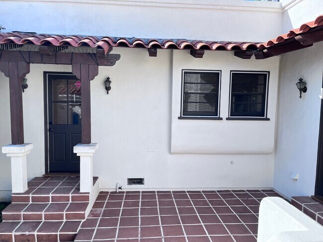 Building Photo - 11563 Hesby St