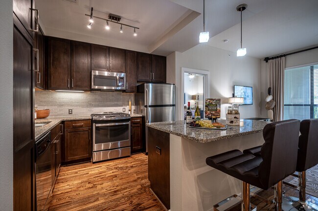 Primary Photo - Your New Apartment Comes with $500–$1,000 ...
