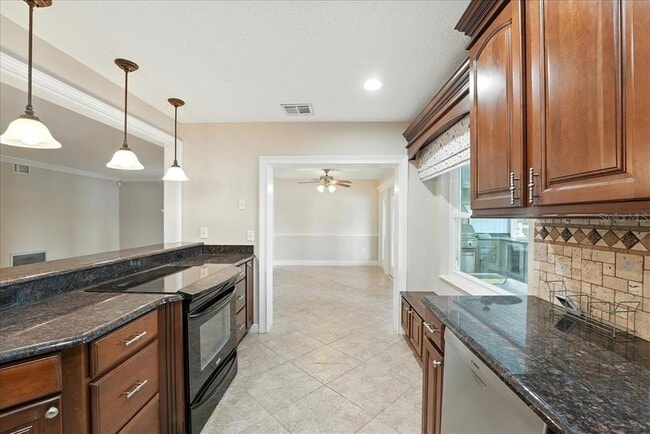 Building Photo - 1636 Lawndale Cir