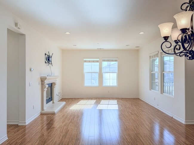 Building Photo - 8262 Onyx St