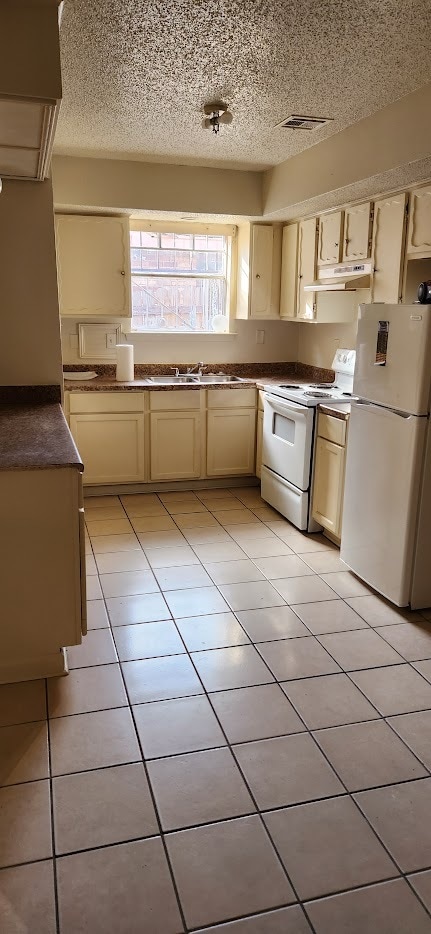 Building Photo - 7862 Venice Blvd