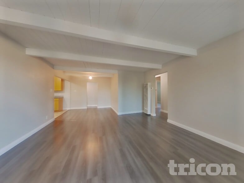 Building Photo - 500 Shaddick Dr