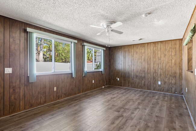 Bedroom 2, Natural light, Ceiling Fan - 5318 17th St W
