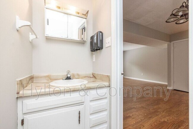 Building Photo - 3837 Belker Ct