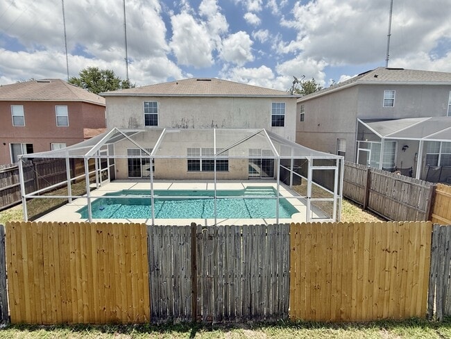 Building Photo - 10325 Boyette Creek Blvd