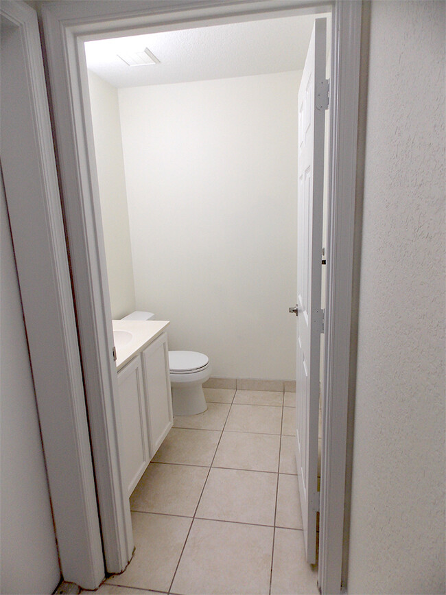 Half Bathroom - 3040 Waddell Ave