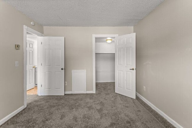 Building Photo - Heat and Water Included Clinton Township Condo - SECTION 8 Accepted