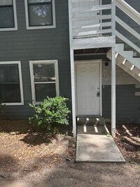 Building Photo - 1830 Sylvan Ct