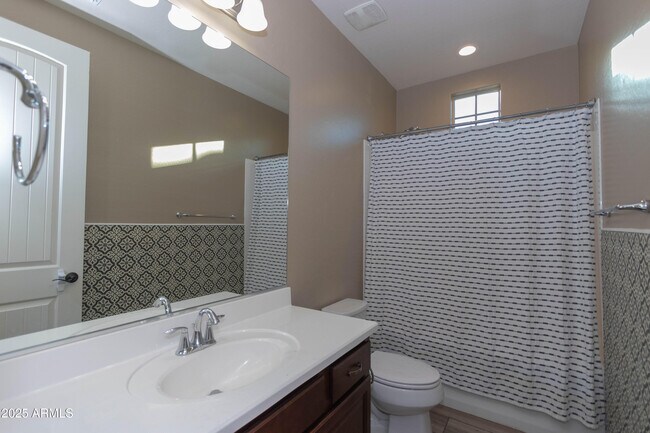 Building Photo - 3951 E Turley St