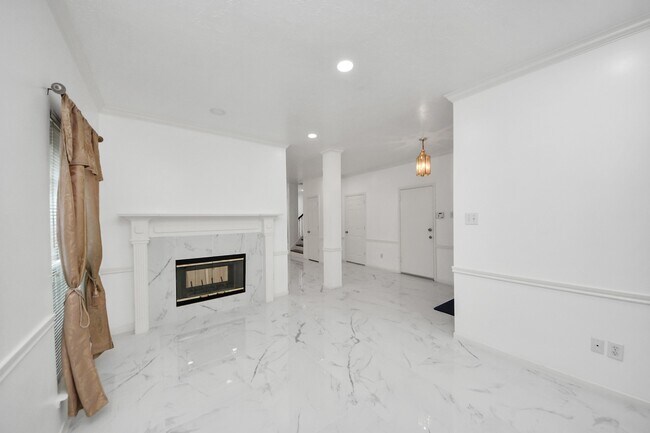 Building Photo - 3138 Waters View Dr