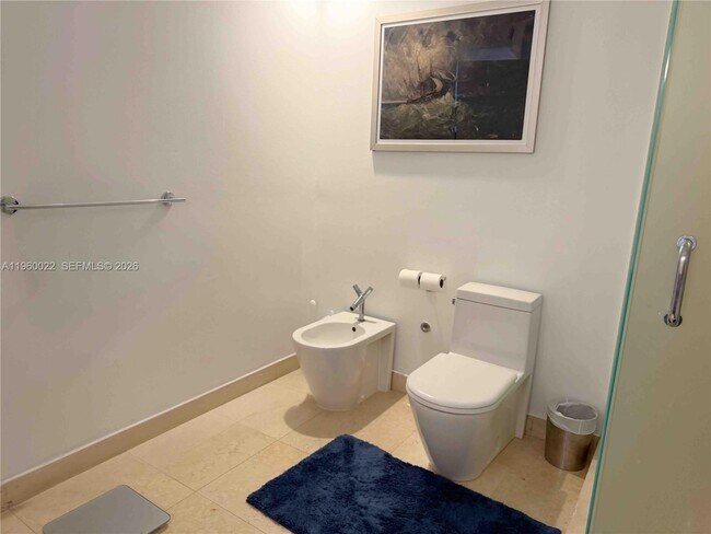 Building Photo - 450 Alton Rd