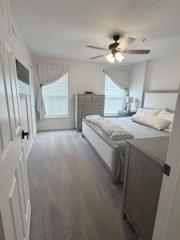 Building Photo - 978 Harrison Cir