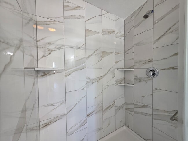 Building Photo - 14412 Graef Rd