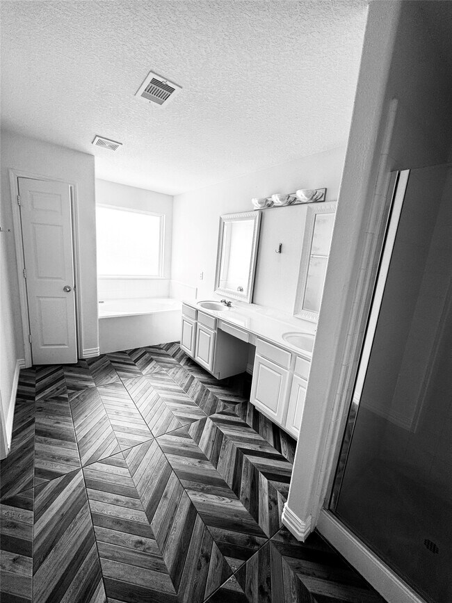 Building Photo - 4914 Kale Garden Ct