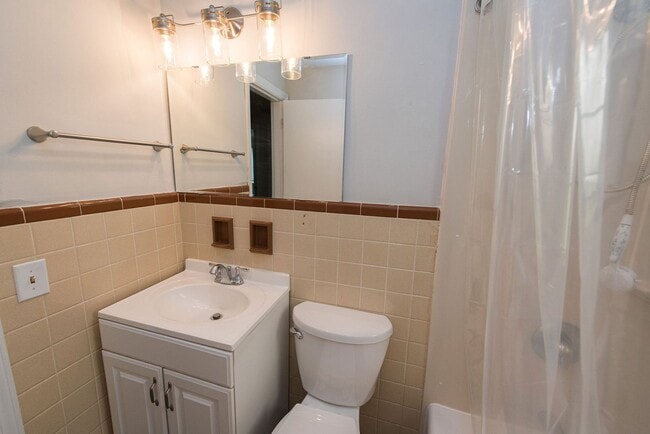 Building Photo - BRIDGETOWN- 3BEDROOM 1BATH W 1 CAR BUILT I...