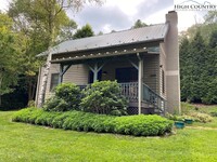 Building Photo - 405 Ballou Mills Rd