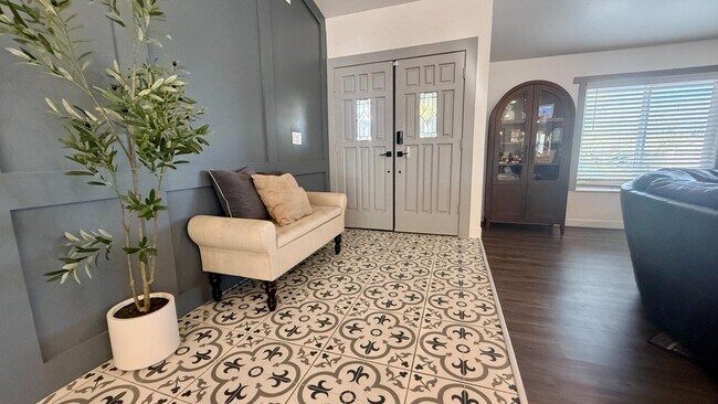 Building Photo - 1504 Dorothy Dr