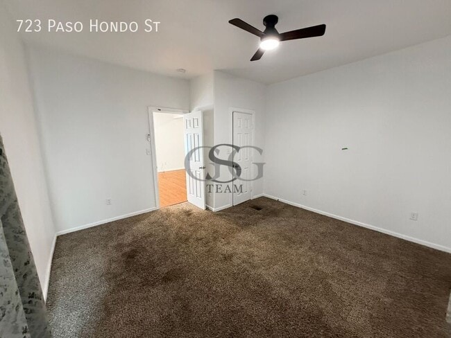 Building Photo - 723 Paso Hondo St