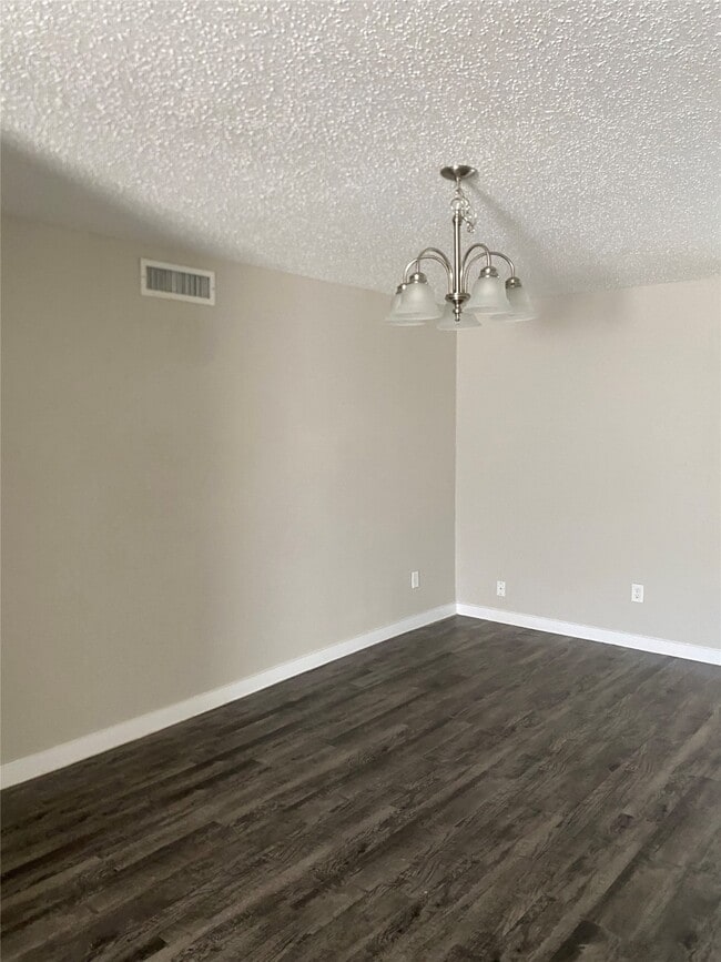 Building Photo - 4935 Quailgate Dr