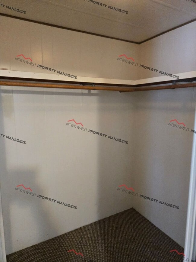 Building Photo - STATUS: AVAILABLE | R255G | $1850