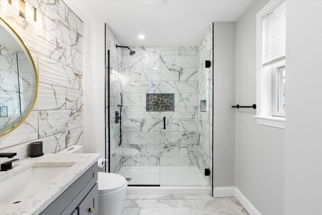 Building Photo - 77 Cedar St