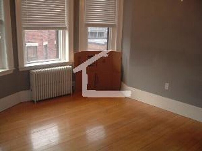 Building Photo - Packard's Corner 3 bed w/dishwasher, TONS ...