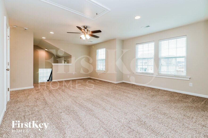 Building Photo - 149 Koban Dori Rd