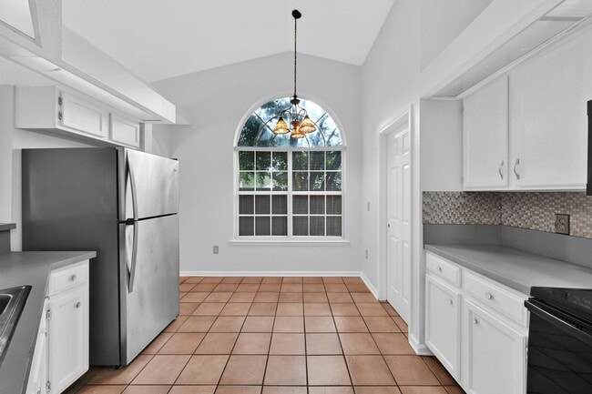 Building Photo - 9687 Hersham Ct