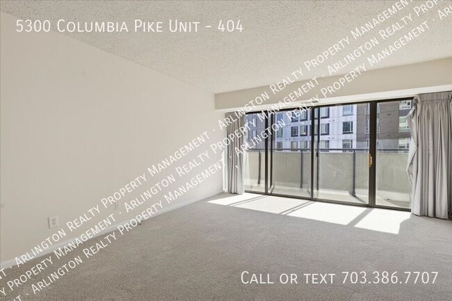 Building Photo - 5300 Columbia Pike