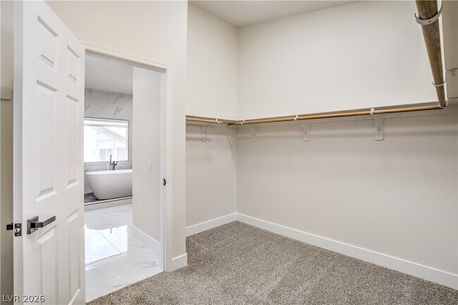 Building Photo - 8910 Minsk Ct