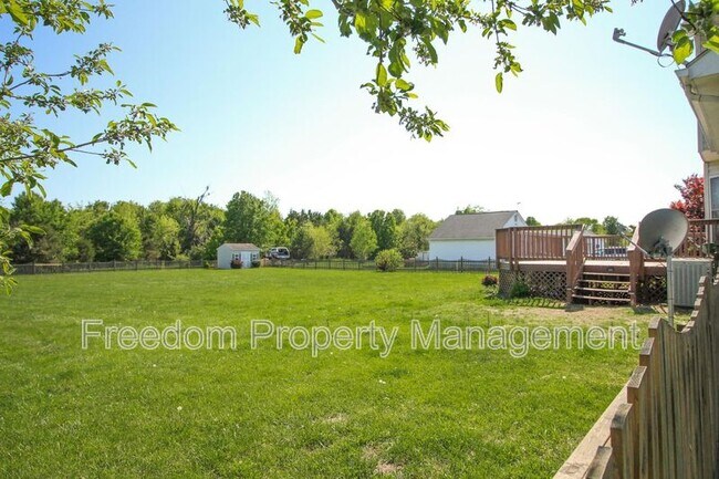 Building Photo - 6540 Cottonwood Dr