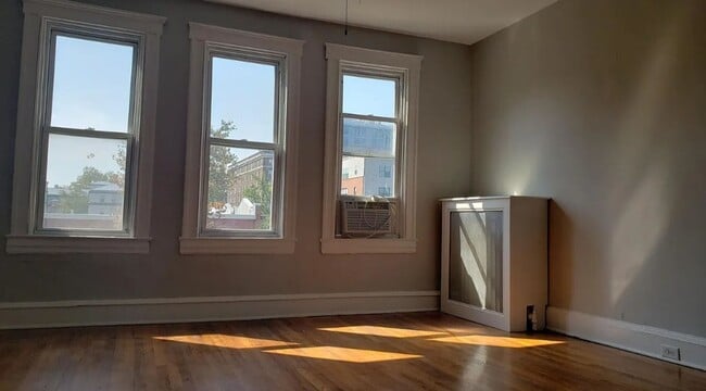 Building Photo - 3133 N Calvert St