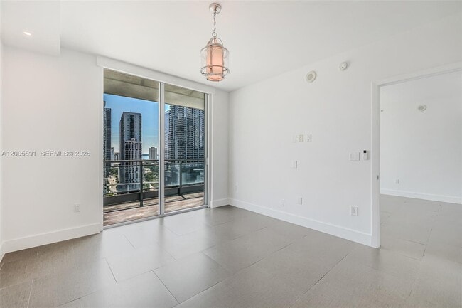 Building Photo - 92 SW 3rd St