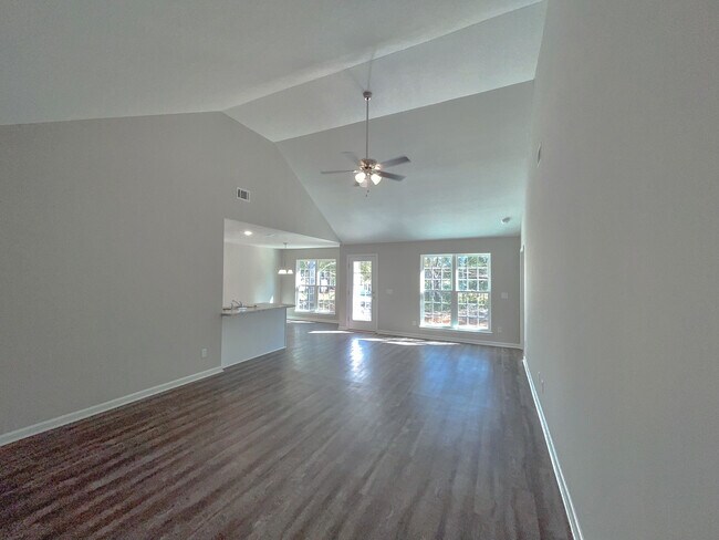 Building Photo - 354 S Bridgeport Dr