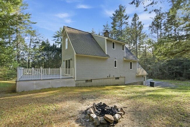 Building Photo - 46 Spring Rd