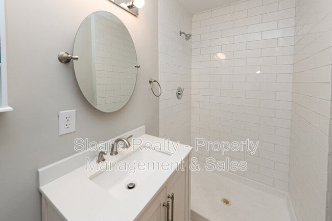 Building Photo - 1010 Yorktown Dr