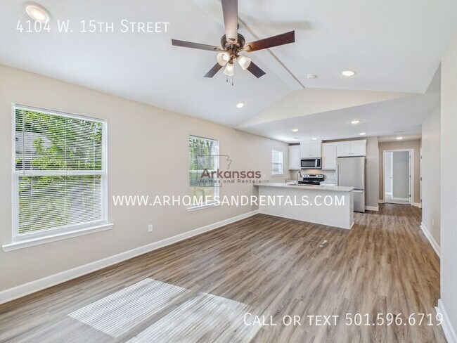 Building Photo - 4104 W 15th St