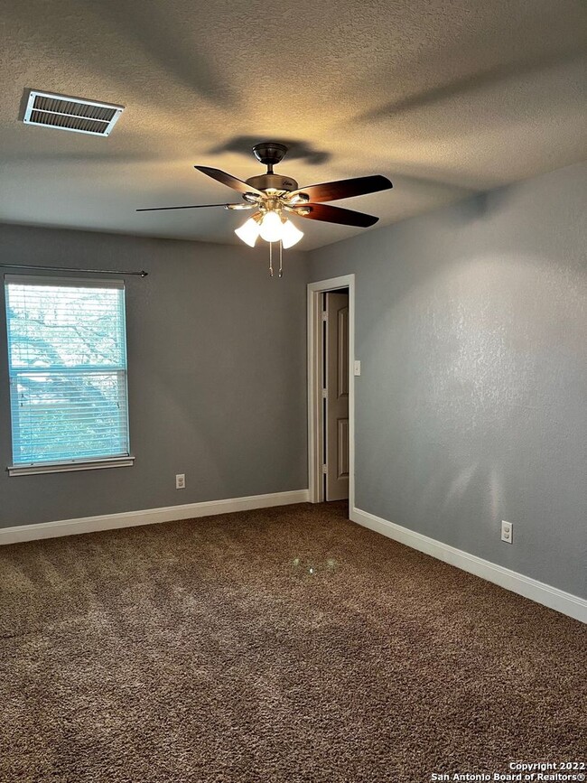 Building Photo - 20547 Pindale Clf