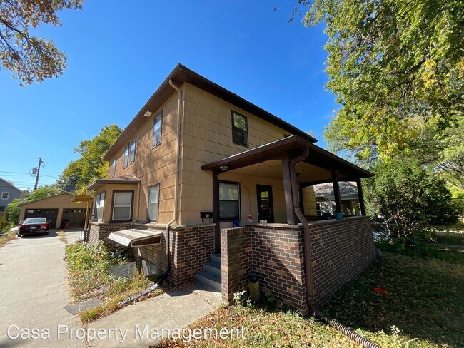 Primary Photo - 7 br, 3 bath House - 1959 Euclid street